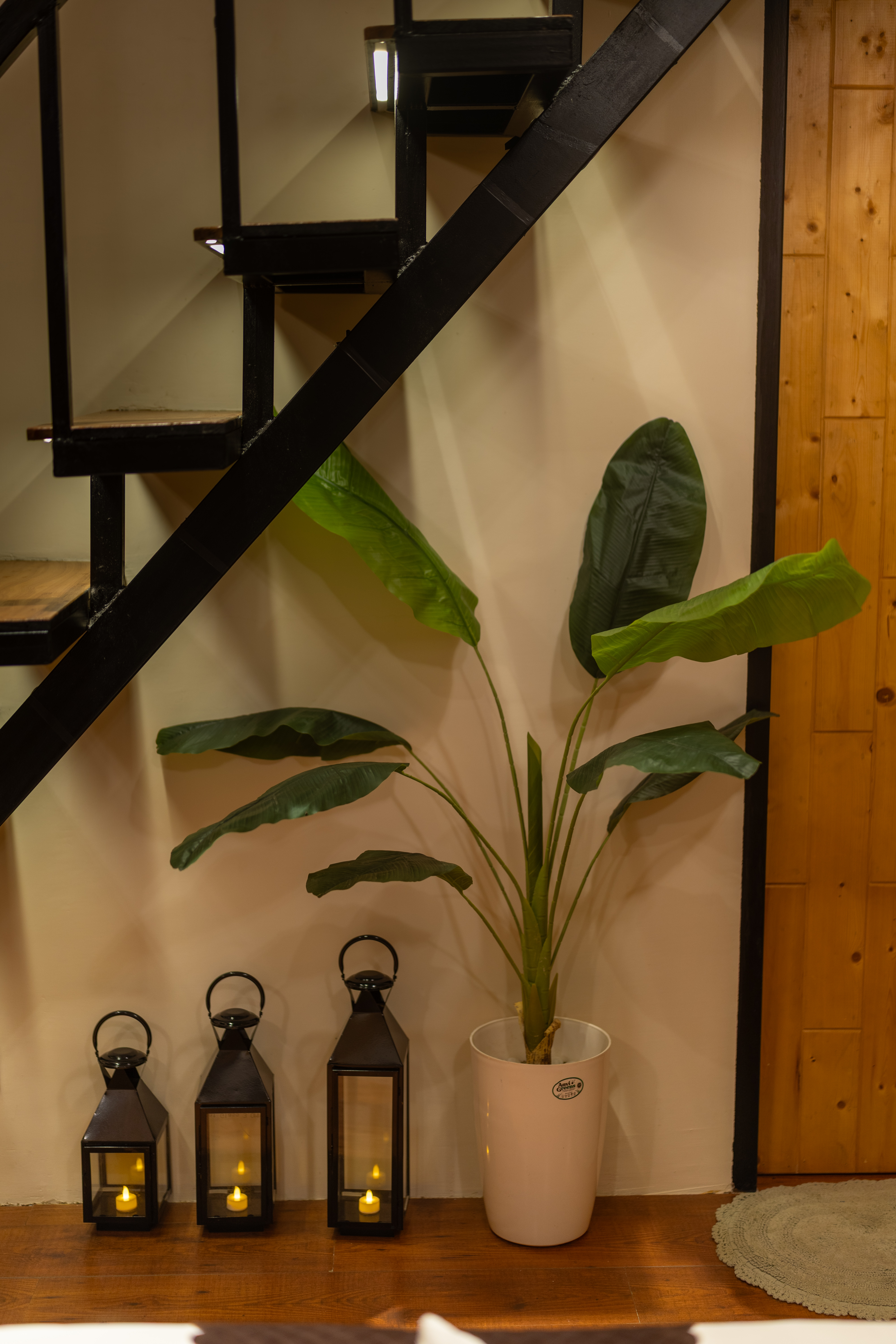 Interior Decor Corner